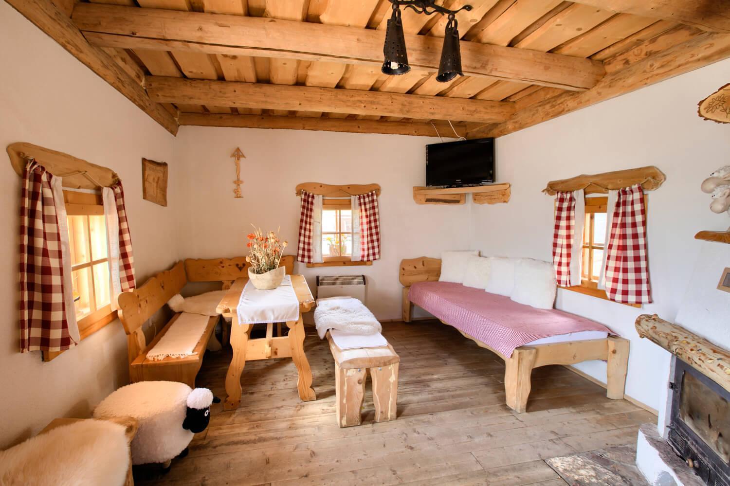 Penzion Zbojnicky Halas Tisovec Экстерьер фото