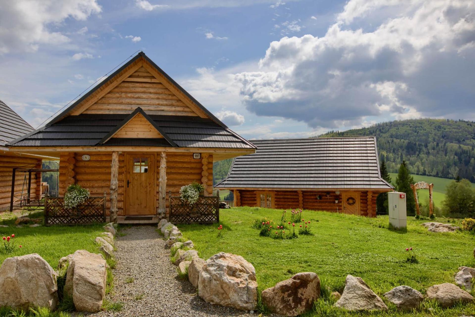 Penzion Zbojnicky Halas Tisovec Экстерьер фото